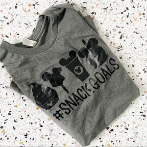 DISNEY LAND DISNEY WORLD FOOD SNACK GOALS GRAPHIC TEE Gray Shirt Size Small